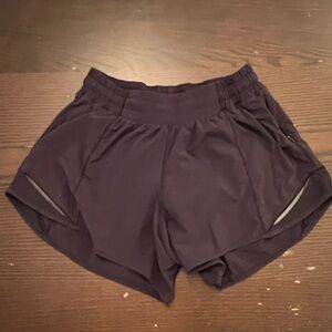 Black hotty hot shorts 4 inch